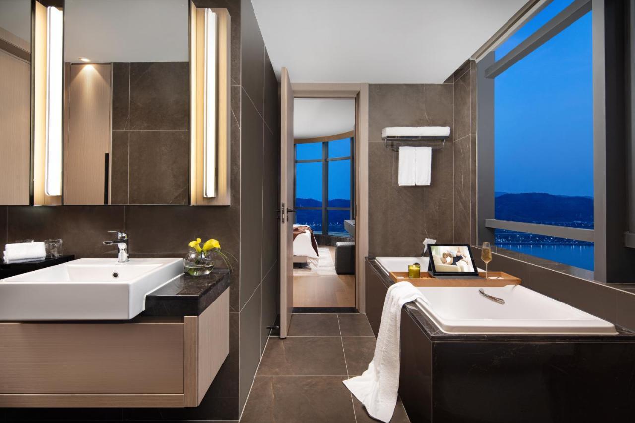 Rezen Hotel Zhuhai Hengqin Border And Exhibition Center Branch Esterno foto