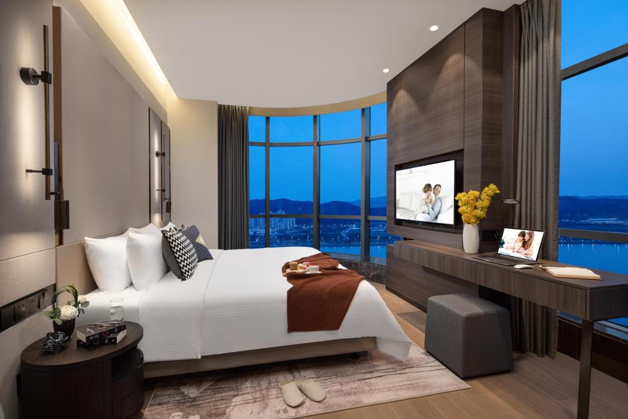 Rezen Hotel Zhuhai Hengqin Border And Exhibition Center Branch Esterno foto